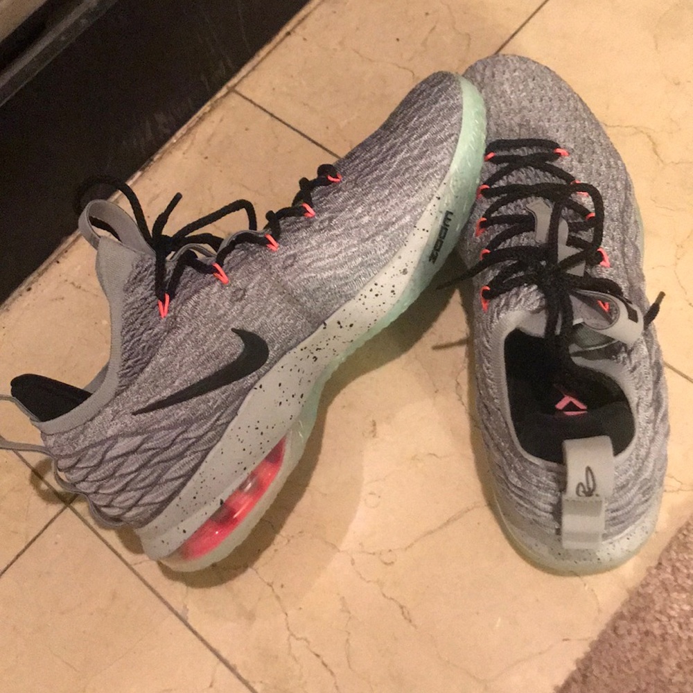 BRAND NEW Nike Zooms!!! NIB